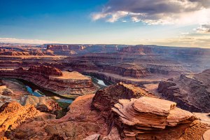 A vast canyon view from Dead Horse Point